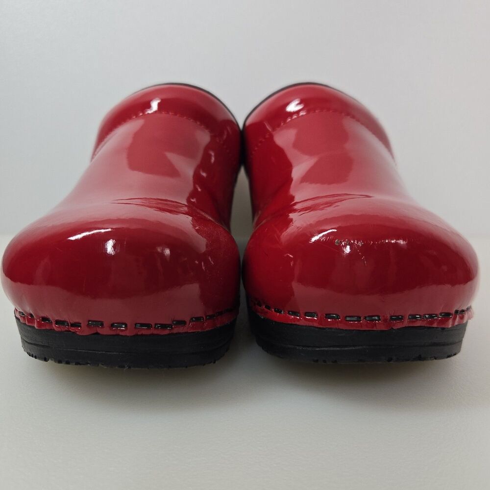 Sanita Danish Clogs Red Patent Leather Slip On Nurse Shoes WIDE EU 41 Women's 10 - Picture 4 of 12